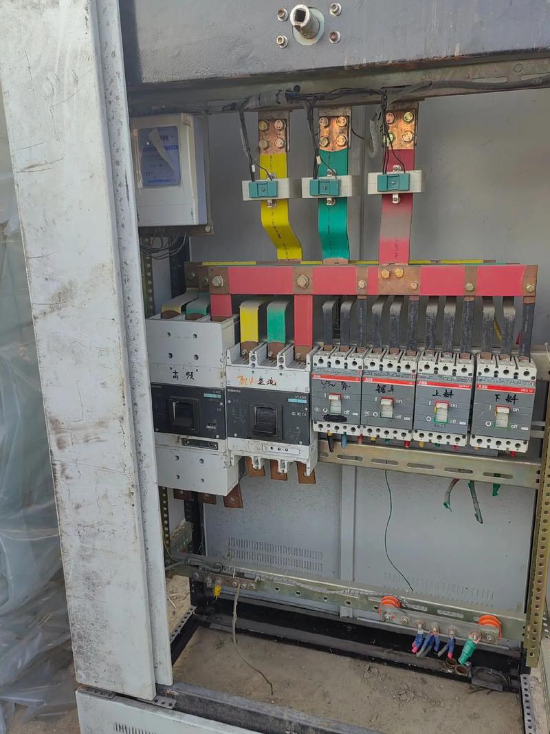 無功補(bǔ)償,對(duì)焊機(jī),補(bǔ)鋅機(jī),開關(guān)柜現(xiàn)貨出售價(jià)格低1836409